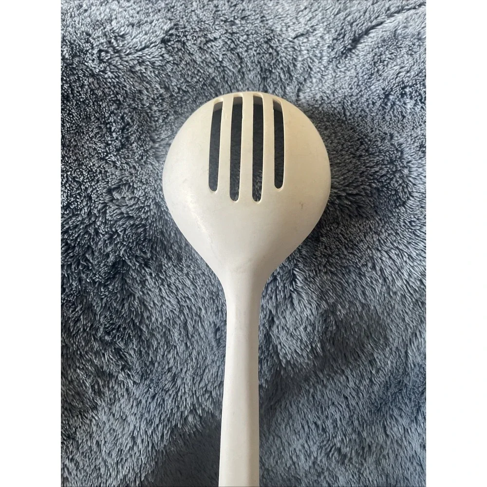 Vintage White Fruit Design MELAMINE WARE‎ SLOTTED SPATULA & SERVING SPOON